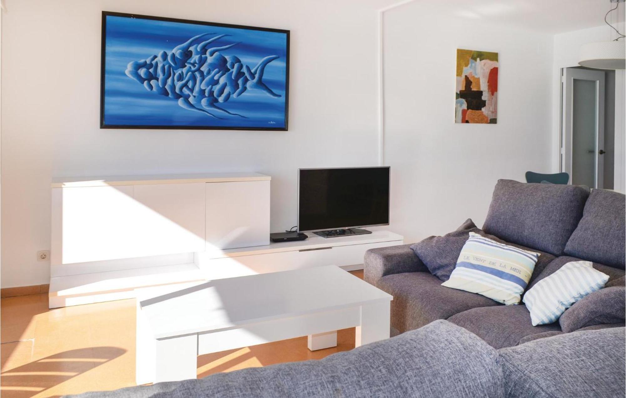 3 Bedroom Beautiful Apartment In Lloret De Mar Ngoại thất bức ảnh