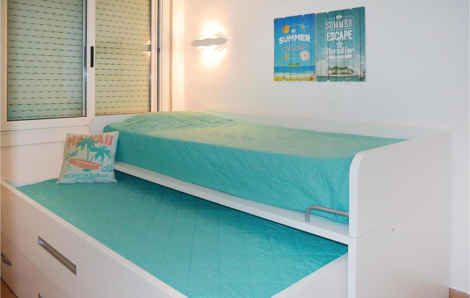 3 Bedroom Beautiful Apartment In Lloret De Mar Ngoại thất bức ảnh